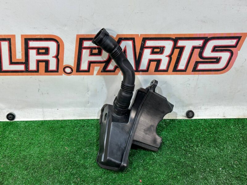 LR139649 Air filter resonator Range Rover Evoque New L551 (2019-) used cost 25 € in stock 1 pcs.