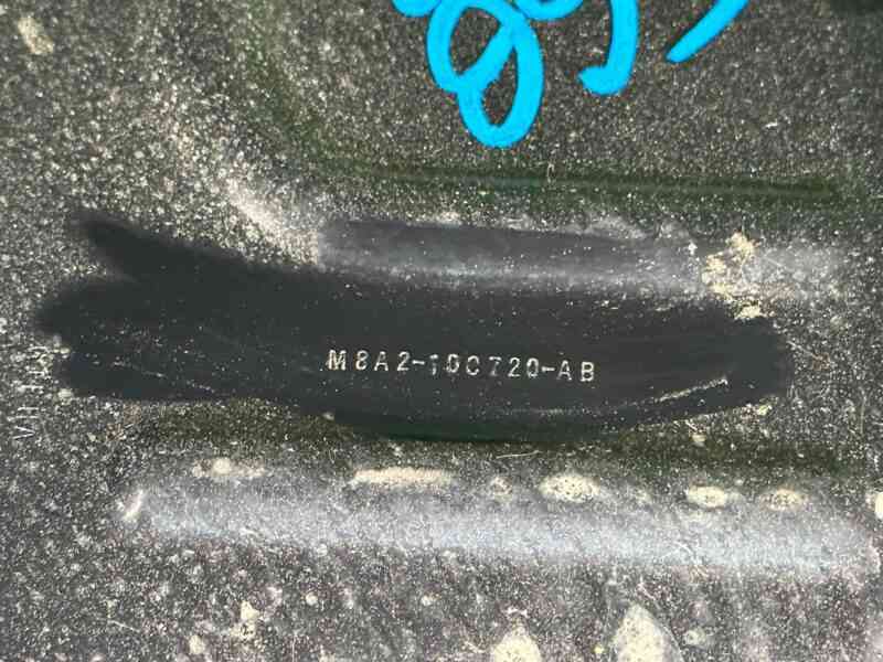 LR142554 Used Range Rover Velar L560 Battery Bracket (2018-) cost 50 € in stock 1 pcs.