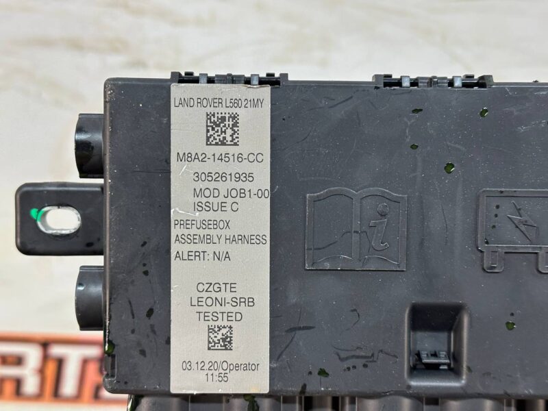 LR144622 Fuse box Range Rover Velar L560 (2018-) USED cost 80 € in stock 1 pcs.