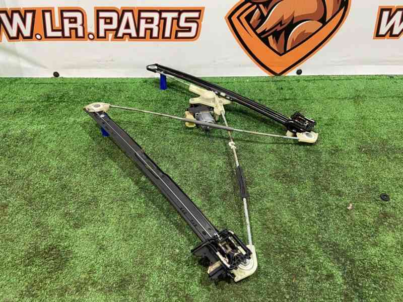 LR153954 Front left window lift Land Rover Discovery 5 L462 (2017-) Used cost 220 € in stock 1 pcs.