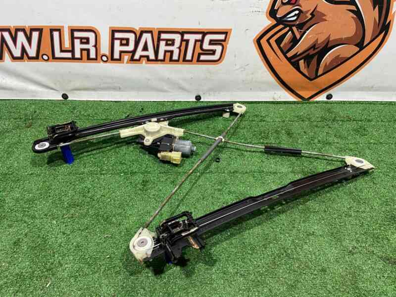 LR153954 Front left window lift Land Rover Discovery 5 L462 (2017-) Used cost 220 € in stock 1 pcs.