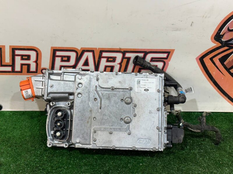 LR165292 Voltage converter Range Rover Velar L560 (2018-) used cost 1 000 € in stock 1 pcs.
