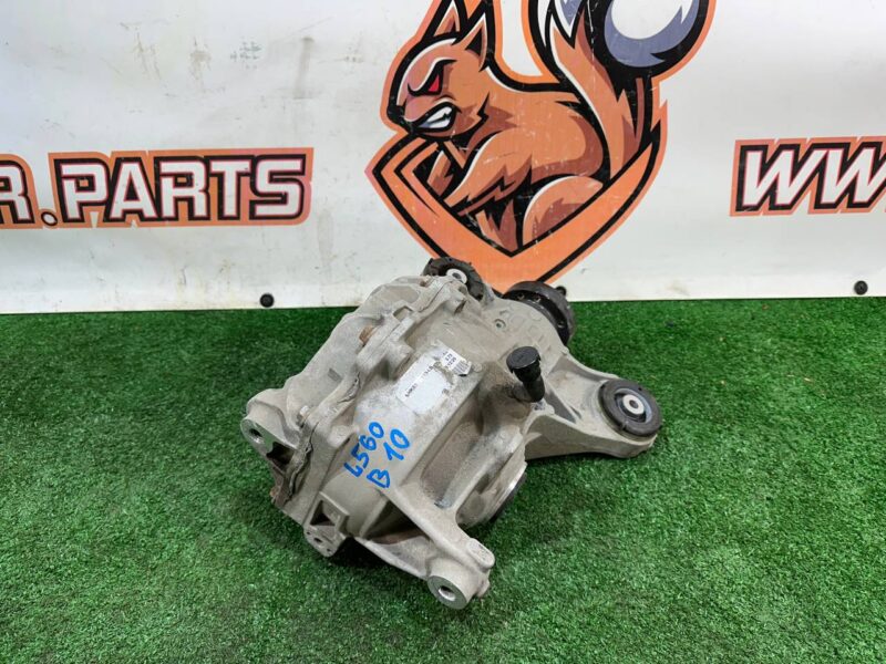 LR174275 Rear differential Range Rover Velar L560 (2018-) used cost  € in stock 1 pcs.
