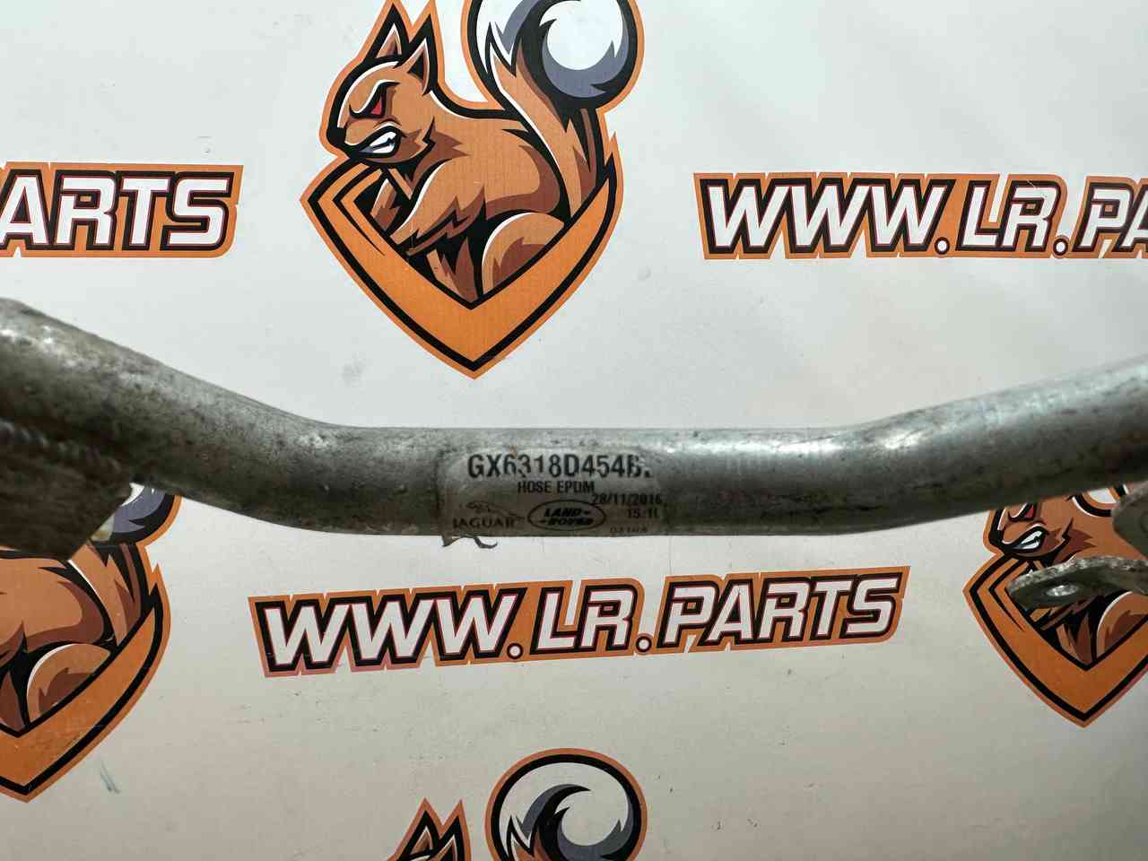 T2H14958 Air conditioning hose Jaguar F-Pace X761 (2017-) used cost 50 € in stock 1 pcs.