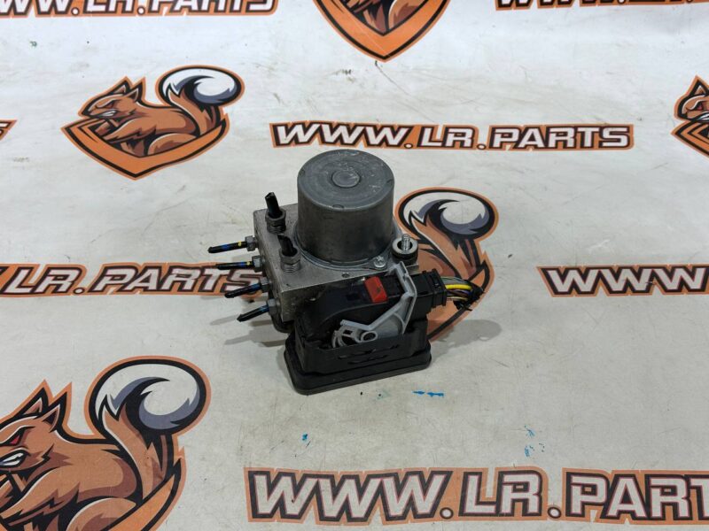 T2H38802 ABS unit Jaguar F-Pace X761 (2017-) USED cost 300 € in stock 1 pcs.