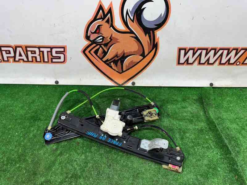 T4A46346 Window regulator front right Jaguar F-Pace X761 (2017-) used cost 100 € in stock 1 pcs.
