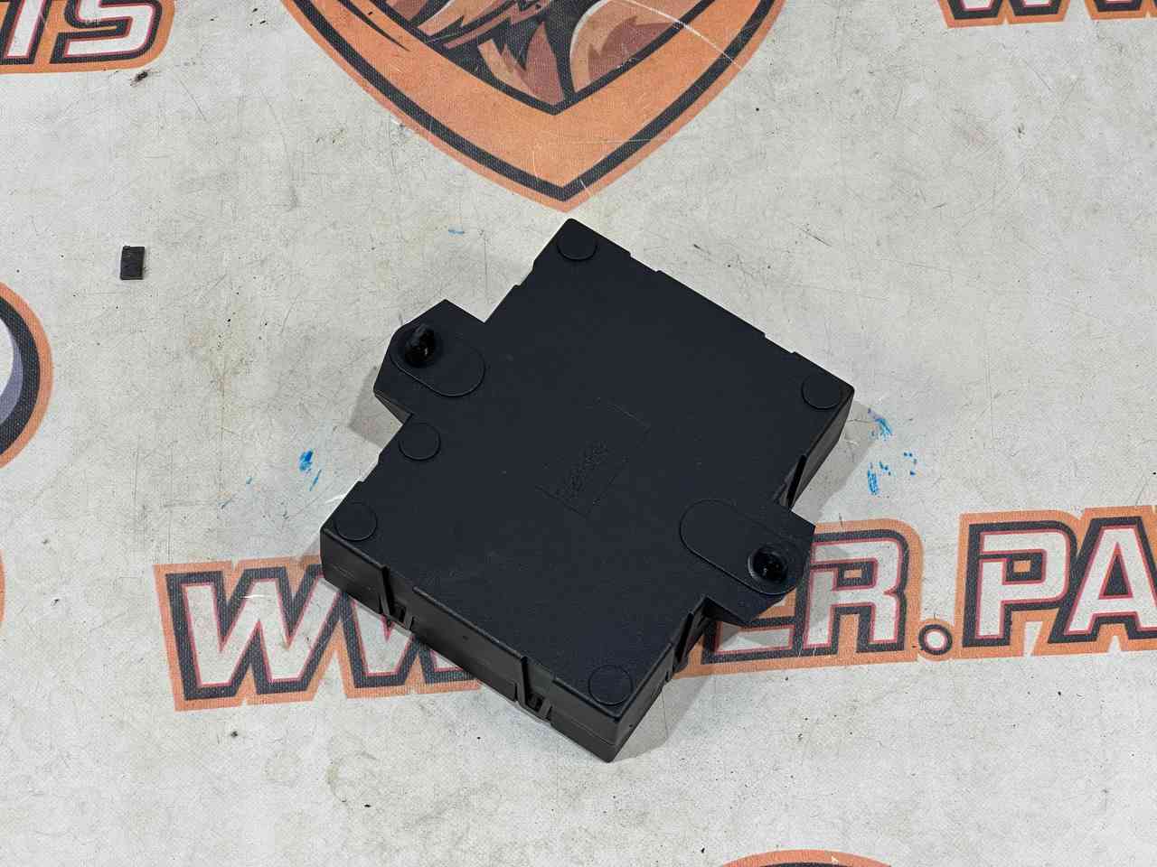 T4A8613 Electronic trunk lid block for Jaguar F-Pace X761 (2017-) Used cost 80 € in stock 1 pcs.