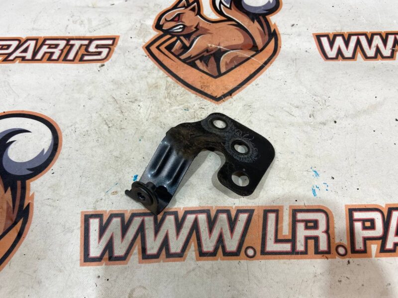 T4K10299 Wing bracket left upper Jaguar I-Pace X590 (2018-) used cost 30 € in stock 3 pcs.