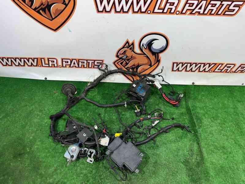 T4K4159 Engine compartment wiring with fuse blocks Jaguar I-Pace X590 (2018-) USED cost 300 € in stock 1 pcs.