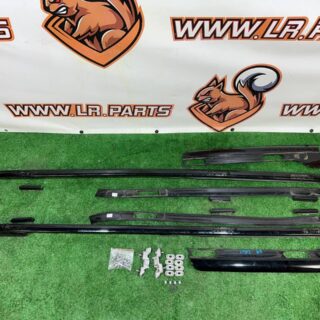 VPLRR0155 Roof rails set black Land Rover Discovery 5 L462 (2017-) used cost 650 € in stock 1 pcs.