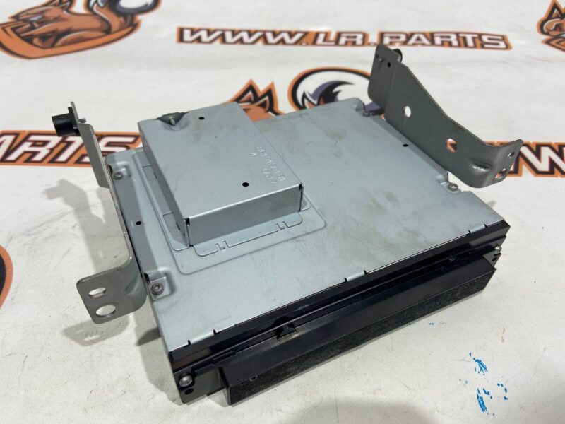C2D35999 DVD Player Jaguar XF X260 (2015-) Used - Image 14