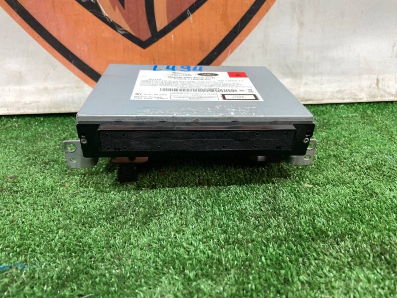 C2D35999 DVD Player Jaguar XF X260 (2015-) Used - Image 20