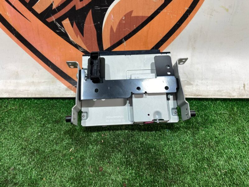 C2D35999 DVD Player Jaguar XF X260 (2015-) Used - Image 21