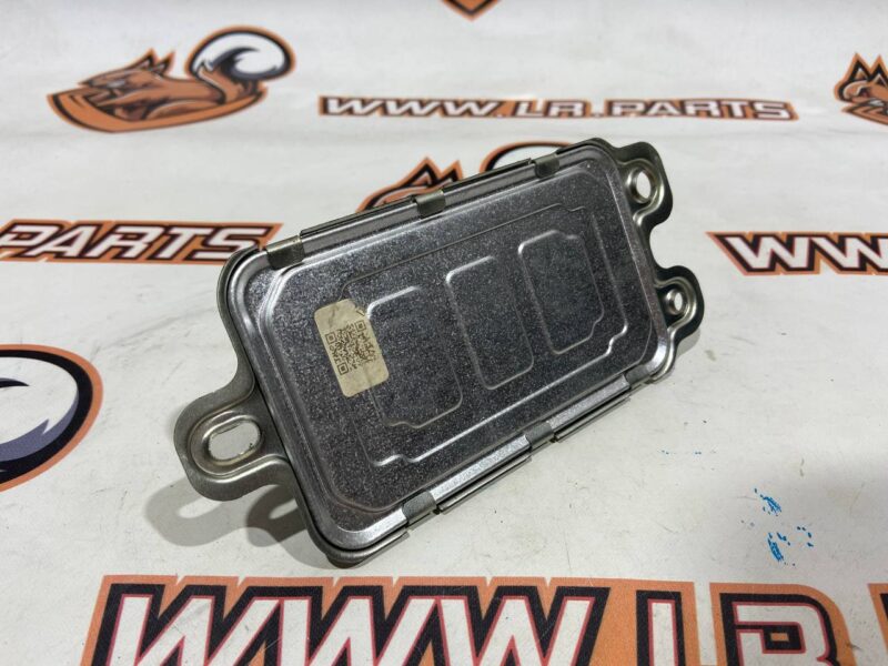 C2D49932 Voltage converter Jaguar F-Pace X761 (2017-) Used cost 80 € in stock 14 pcs.
