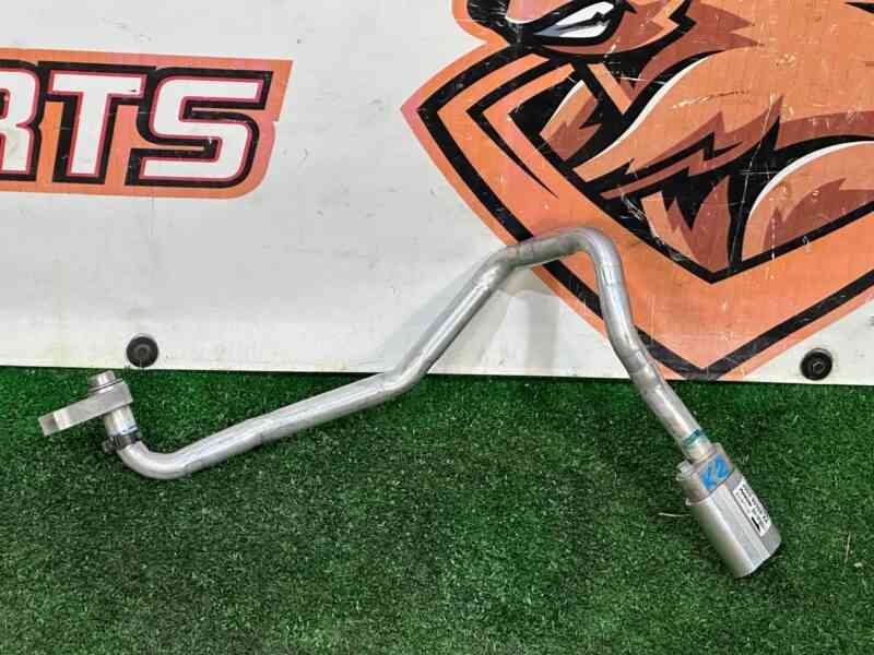 J9D1158 Check valve Jaguar I-Pace X590 (2018-) used cost 85 € in stock 3 pcs.