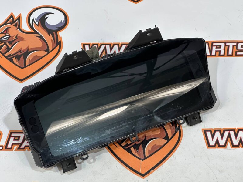 LR033681 Instrument panel TFT Range Rover L405 (2013-2021) Used cost 650 € in stock 2 pcs.