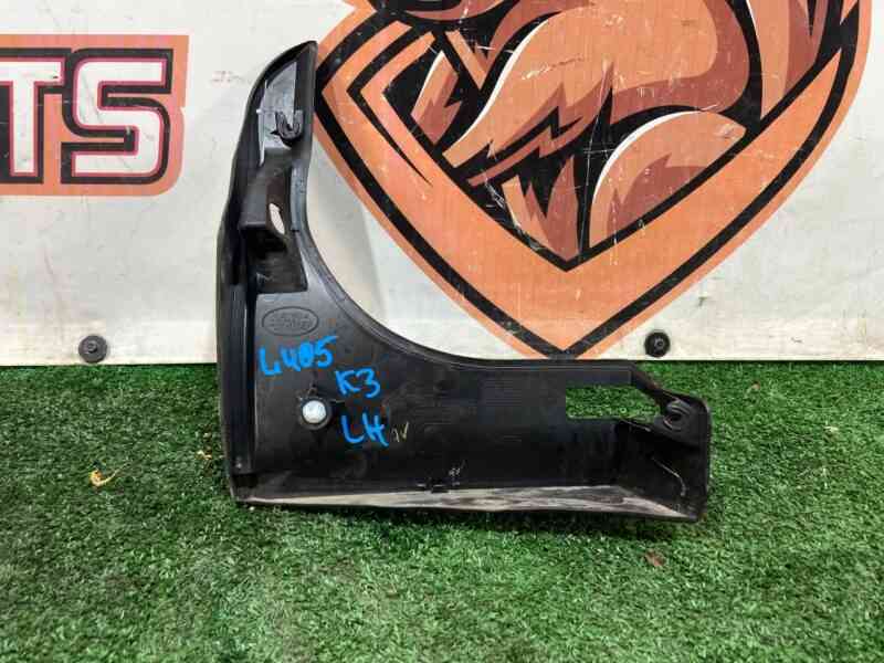 LR034421 Trunk lid molding left Range Rover L405 (2013-2021) used cost 35 € in stock 2 pcs.