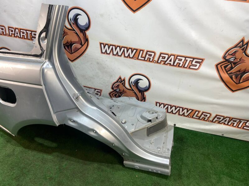 LR036412 Rear right quarter with center rack Range Rover L405 (2013-2021) Used cost 750 € in stock 6 pcs.