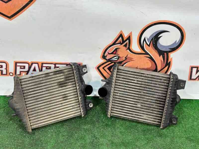 LR036432 Intercooler radiator Range Rover L405 (2013-2021) Used cost 120 € in stock 8 pcs.