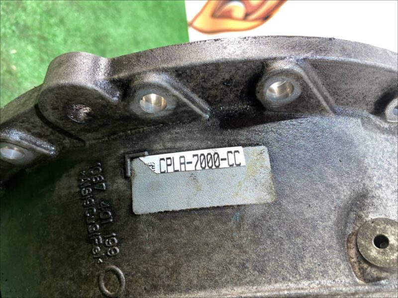 LR036587 Automatic transmission 4.4TD 8HP70 ZF 8 speed RANGE ROVER L405 13- Used cost 1 600 € in stock 2 pcs.