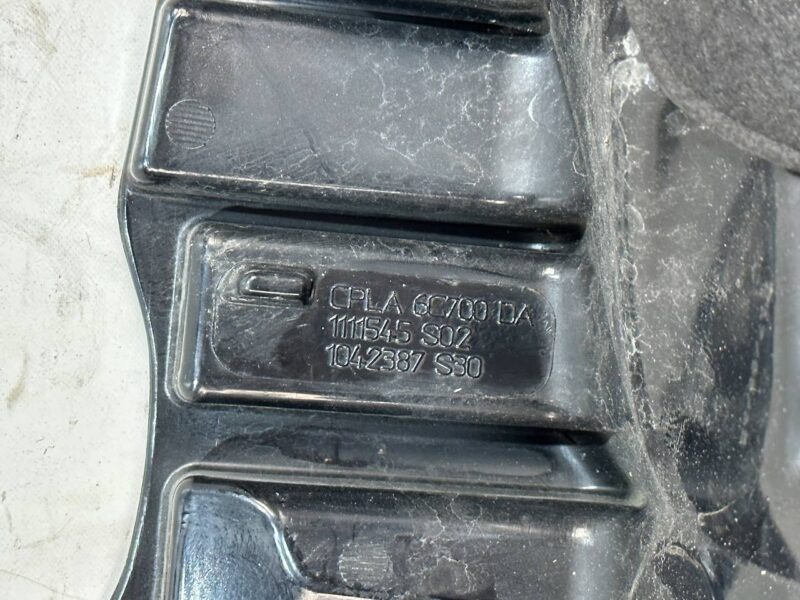 LR041246 Air filter duct to throttle valve Range Rover Sport L494 (2014-2022) Used cost 120 € in stock 3 pcs.