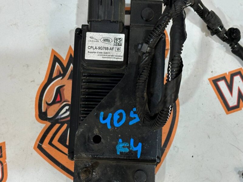 LR043725 Range Rover Sport L494 Active Cruise control radar (2014-2022) Used cost 750 € in stock 2 pcs.