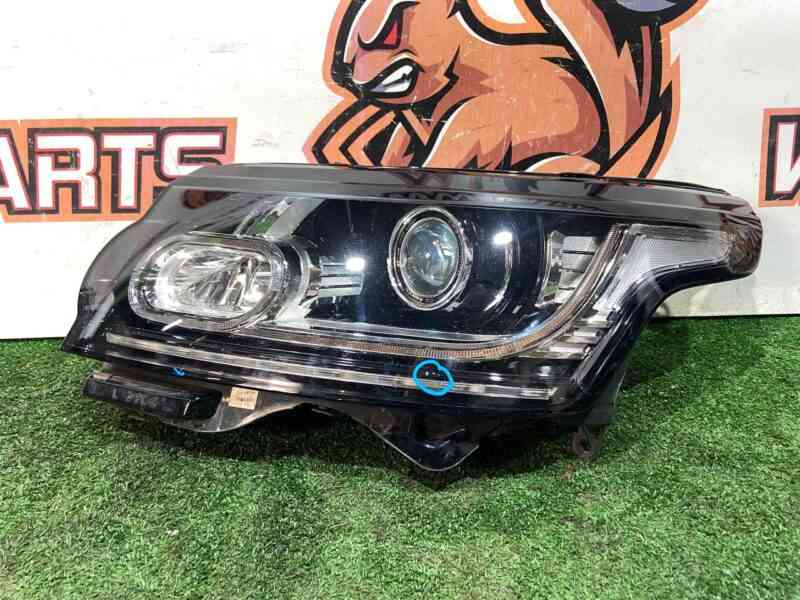 LR046926 Left headlight Range Rover L405 (2013-2021) used cost 500 € in stock 1 pcs.
