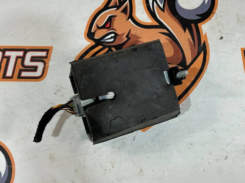 LR048275 Passive filtration unit Range Rover Sport L494 (2014-2022) Used cost 50 € in stock 4 pcs.