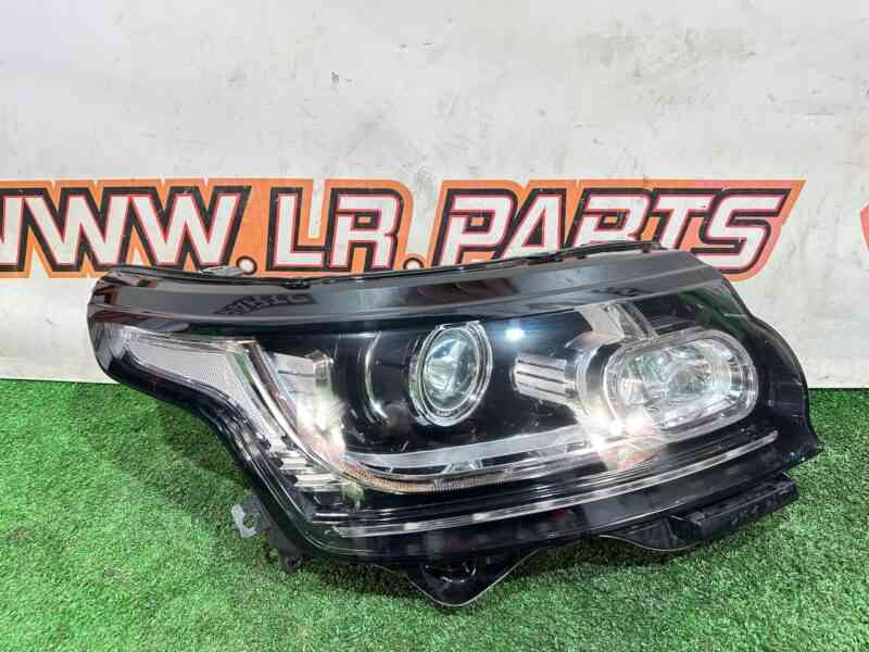LR067207 Headlight right Range Rover L405 (2013-2021) used cost 400 € in stock 3 pcs.