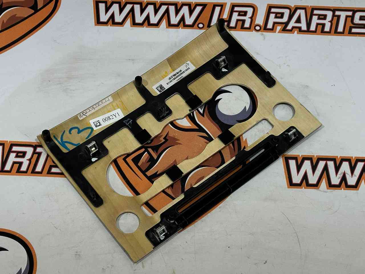 LR067271 Front panel trim Range Rover L405 (2013-2021) Used cost 100 € in stock 3 pcs.