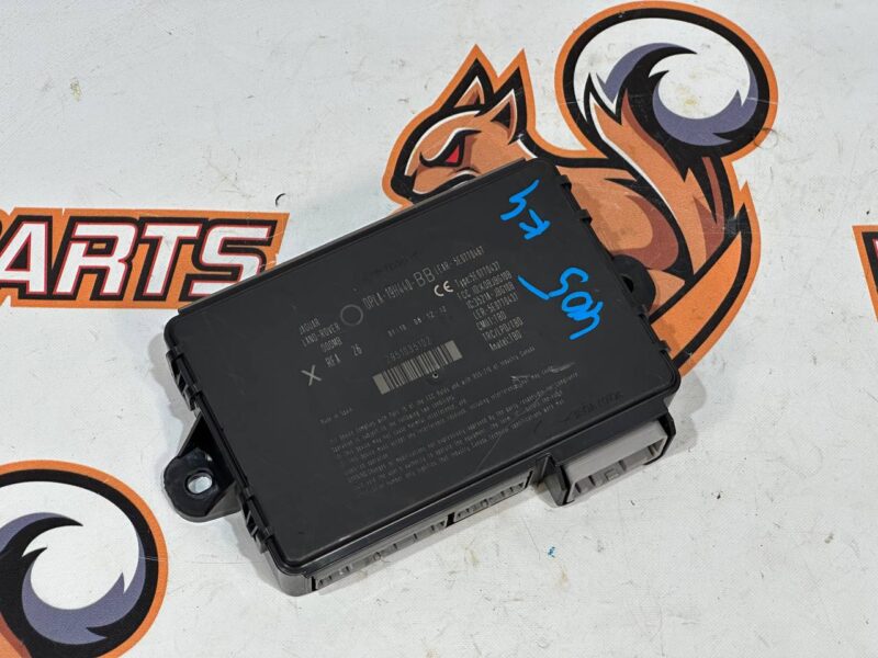 LR071386 Central locking control unit RANGE ROVER SPORT L320 2005-2012 Used cost 95 € in stock 1 pcs.