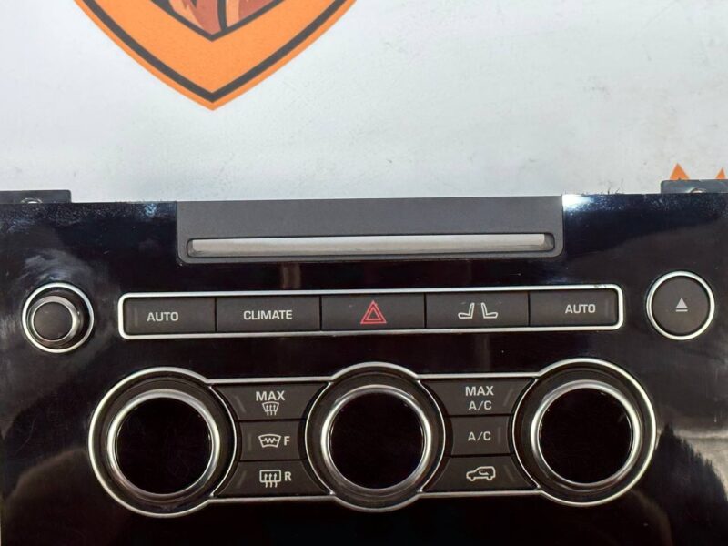 LR071746 Climate control panel Range Rover L405 (2013-2021) USED cost 115 € in stock 2 pcs.