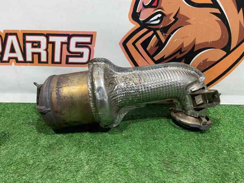 LR072208 Catalyst exhaust pipe Land Rover Discovery Sport L550 (2015-) Used cost 500 € in stock 1 pcs.