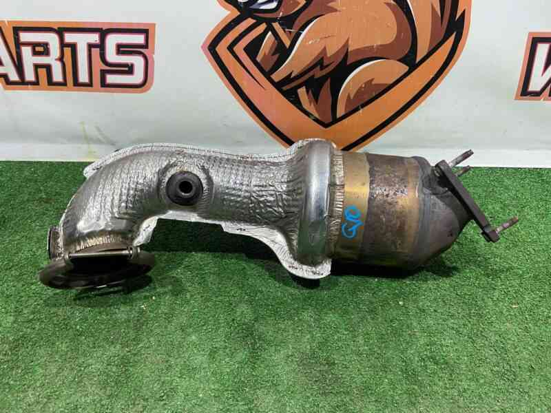LR072208 Catalyst exhaust pipe Land Rover Discovery Sport L550 (2015-) Used cost 500 € in stock 1 pcs.