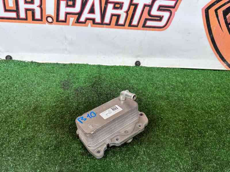 LR075630 RANGE ROVER L405 13 Oil cooler - Used cost 80 € in stock 1 pcs.