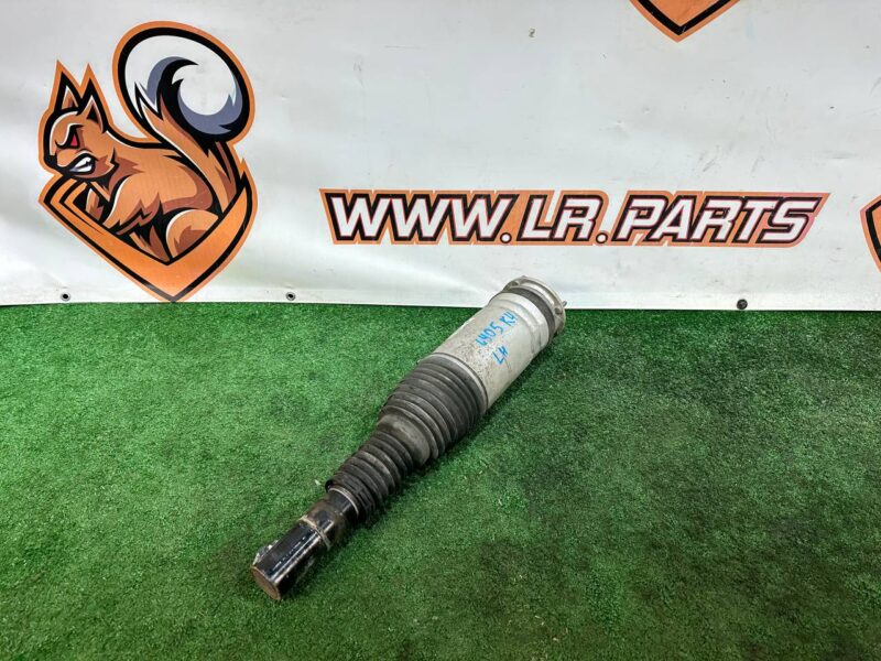 LR087091 Front left shock absorber with air cushion Range Rover L405 Used cost 250 € in stock 1 pcs.