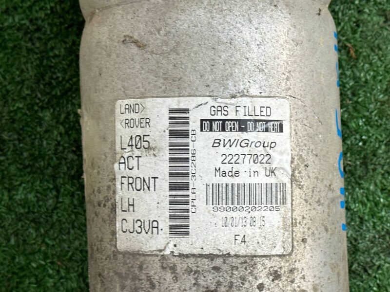 LR087091 Front left shock absorber with air cushion Range Rover L405 Used cost 250 € in stock 1 pcs.