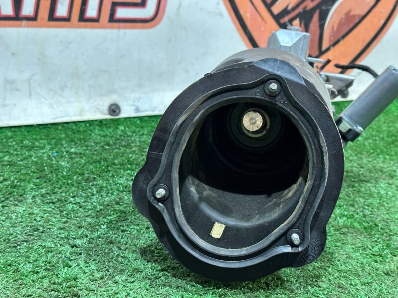 LR091137 Electrically adjustable steering column Range Rover Velar L560 (2018-) Used cost 300 € in stock 1 pcs.