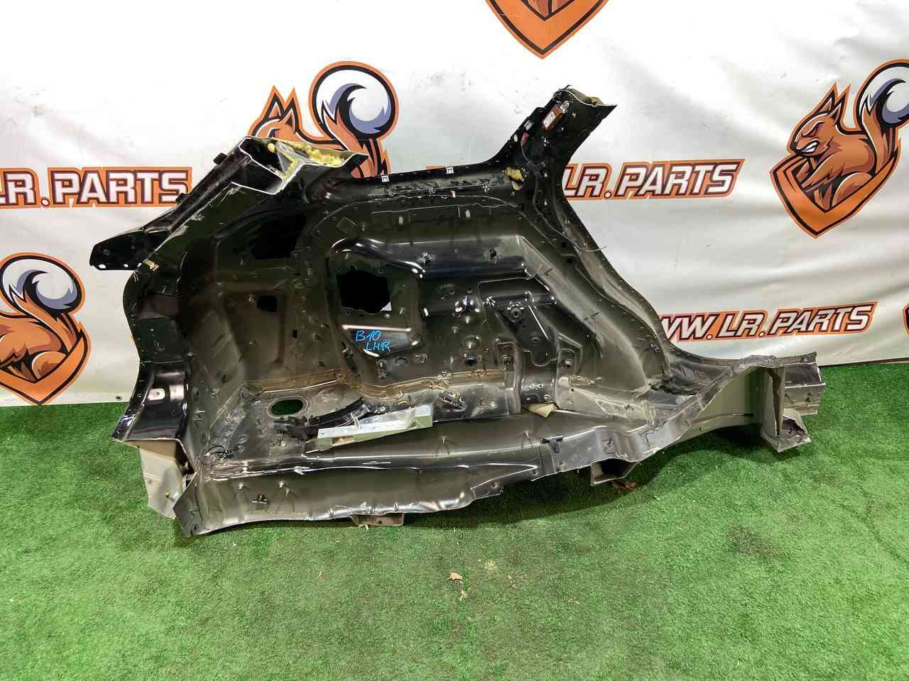 LR091294 Left rear quarter Range Rover Velar L560 (2018-) Used cost 700 € in stock 1 pcs.