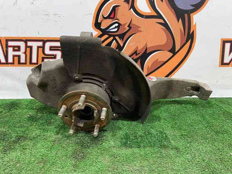 LR099019 Left steering knuckle Range Rover L405 (2013-2021) Used cost 490 € in stock 2 pcs.