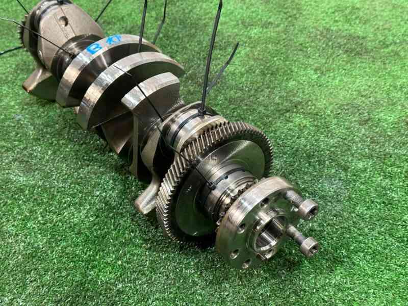 LR100582.3 Crankshaft standard 2.0i HI PHEV Range Rover Sport L494 (2014-2022) used cost 1 350 € in stock 1 pcs.