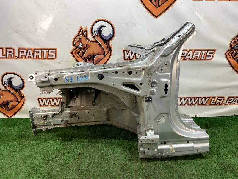 LR111046 Front Left Quarter Panel Range Rover L405 (2013-2021) Used cost 500 € in stock 2 pcs.