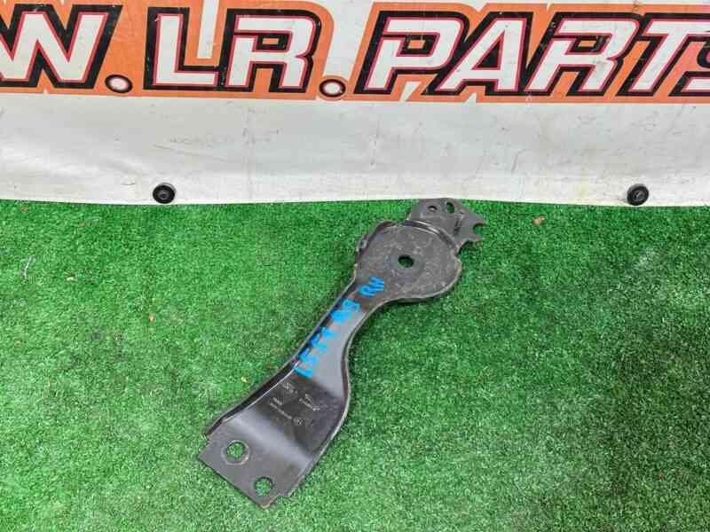 LR113742 Right Rear Beam Bracket Range Rover Evoque New L551 (2019-) Used cost  € in stock 1 pcs.