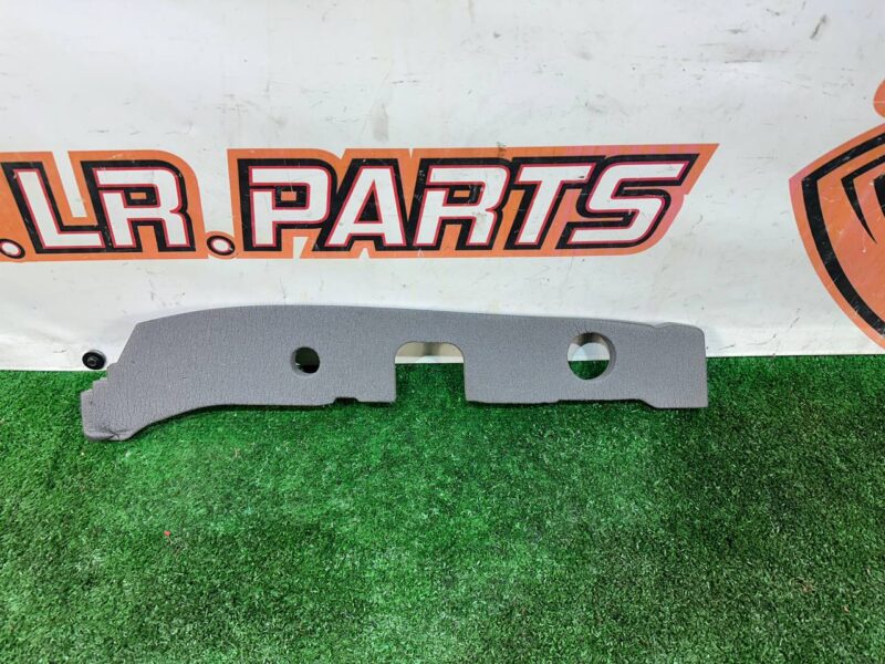 LR114165 Right wing insulator Range Rover Evoque New L551 (2019-) used cost 25 € in stock 1 pcs.