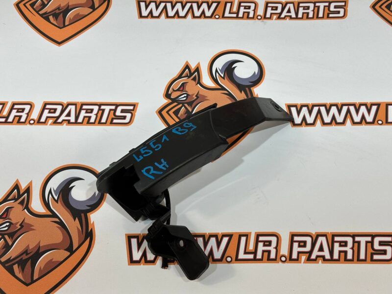 LR114960 Rear bumper mounting bracket right Range Rover Evoque New L551 (2019-) Used cost 35 € in stock 2 pcs.