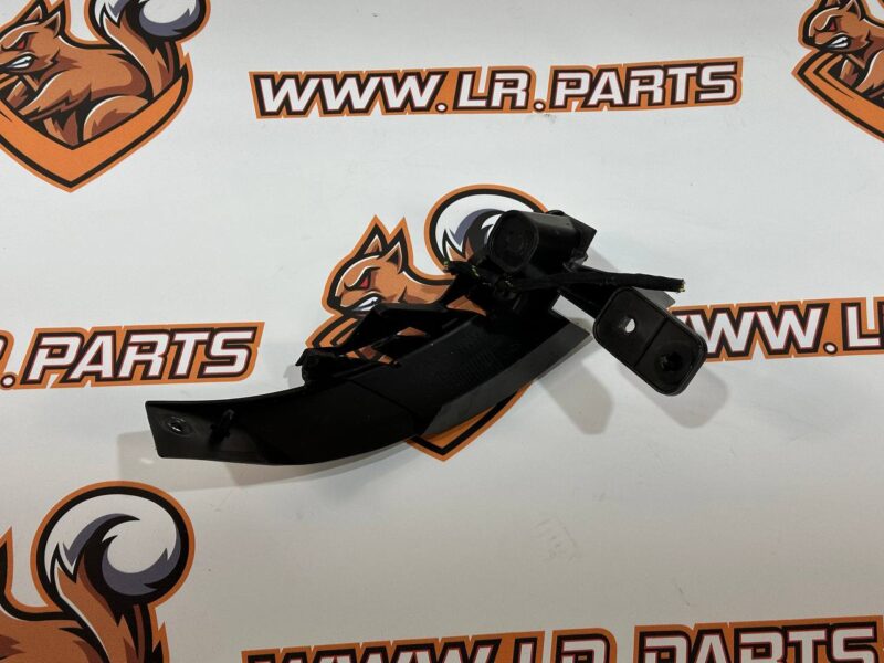 LR114960 Rear bumper mounting bracket right Range Rover Evoque New L551 (2019-) Used cost 35 € in stock 2 pcs.