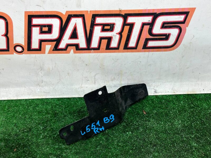 LR118277 Right rear bumper mounting bracket Range Rover Evoque New L551 (2019-) used cost 14 € in stock 1 pcs.