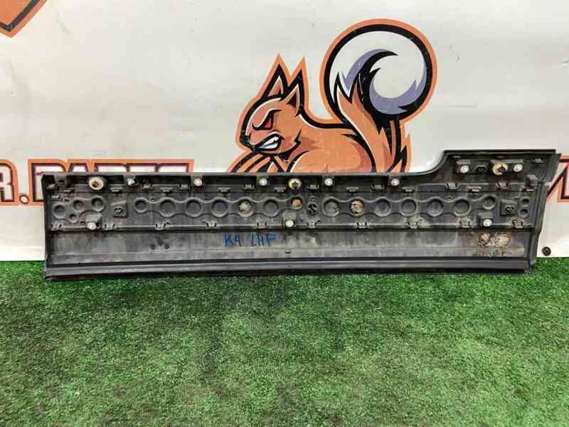 LR125981 Front left door molding Range Rover L405 (2013-2021) Used - Image 20