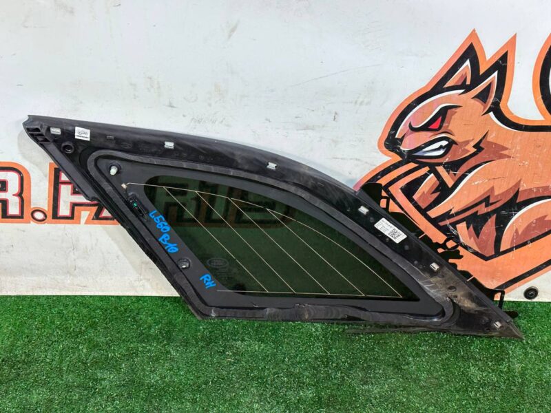 LR125998 Body glass right Range Rover Velar L560 (2018-) Used cost 140 € in stock 4 pcs.