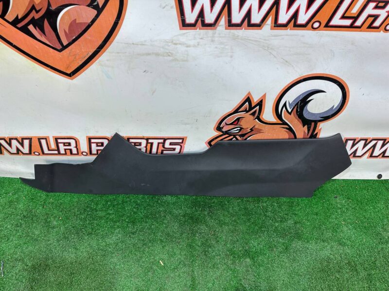 LR131179 Side trim console panel LH RANGE ROVER EVOQUE NEW (L551) 2019- Used cost 150 € in stock 1 pcs.